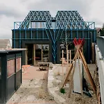 - Feuer Und Flamme *