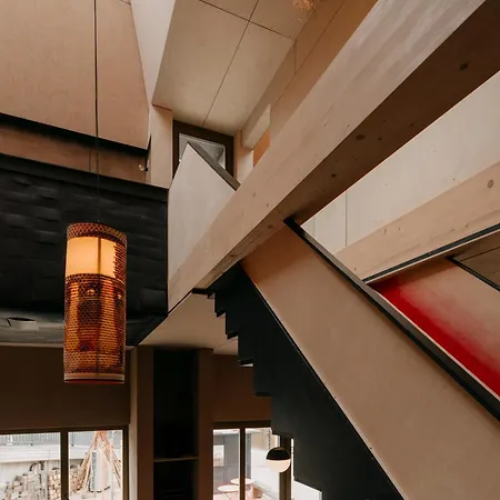 - Feuer Und Flamme *